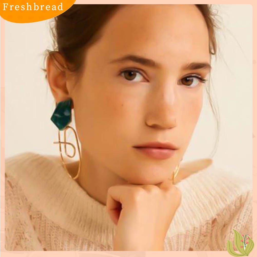 &lt; Freshbread &gt; Wanita Geometris Tidak Teratur Asimetris Berliku Menjuntai Stud Earrings Perhiasan Hadiah