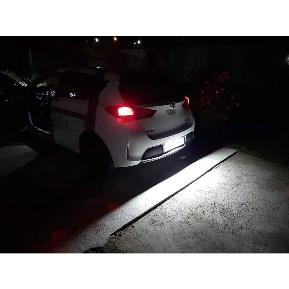 2pcs Lampu Plat Nomor Plat LED Putih Lampu Untuk Toyota Auris Aygo Avalon Corolla Yaris Solara Camry Rav4 Vanguard Scion