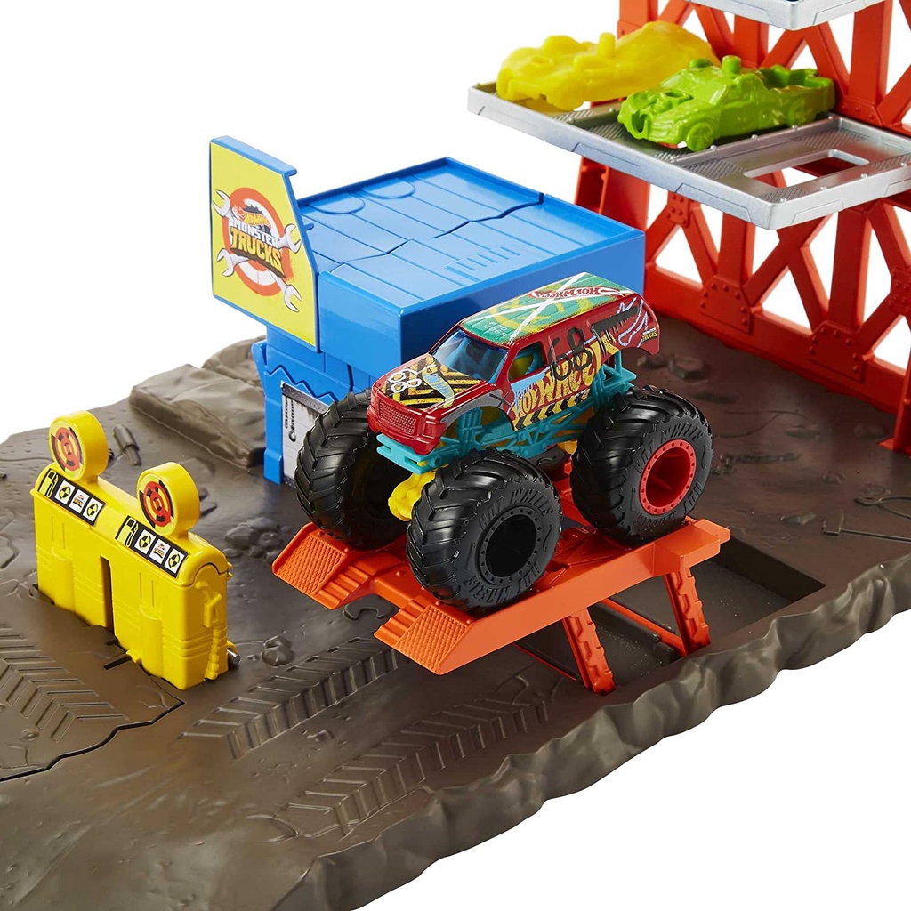 Hot Wheels Monster Trucks Track Blast Station Play Set