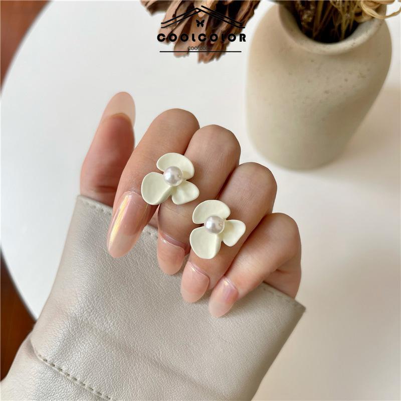 COD❤️Anting S925 Perak Bunga Mutiara Korea Kecil Sepasang Putih Susu Stud Earrings Anting Tusuk Motif Vintage Fashion Impor Murah Aksesoris Wanita Ins