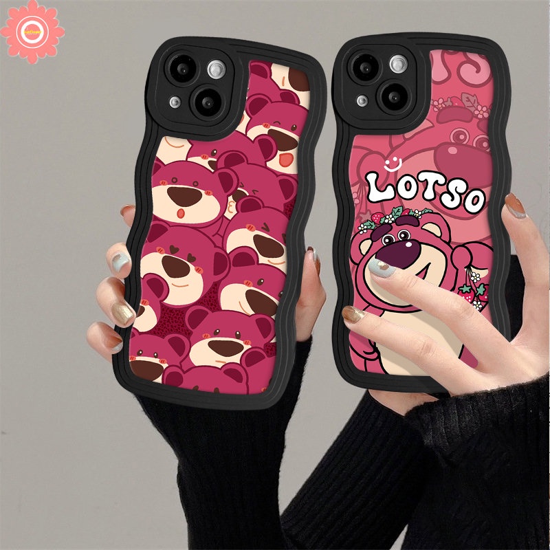 IPHONE Lovely Rose Red Strawberry Bear Case Kompatibel Untuk Iphone11 14 13 12 Pro Max 7Plus XR X XS Max8 6 6s 7 14 Plus SE 2020 Kartun Lucu Disney Manyo Wavy Edge Soft Tpu Back Cover