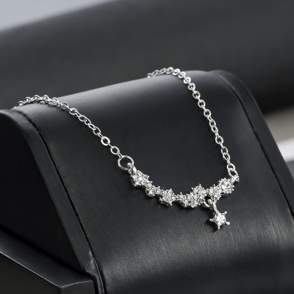 Women Simple Rhinestone Pendant Necklace/Ladies Trendy Charm Necklaces/Kalung Klavikula Vintage/Kalung Rantai Cewek/Kalung Choker Populer