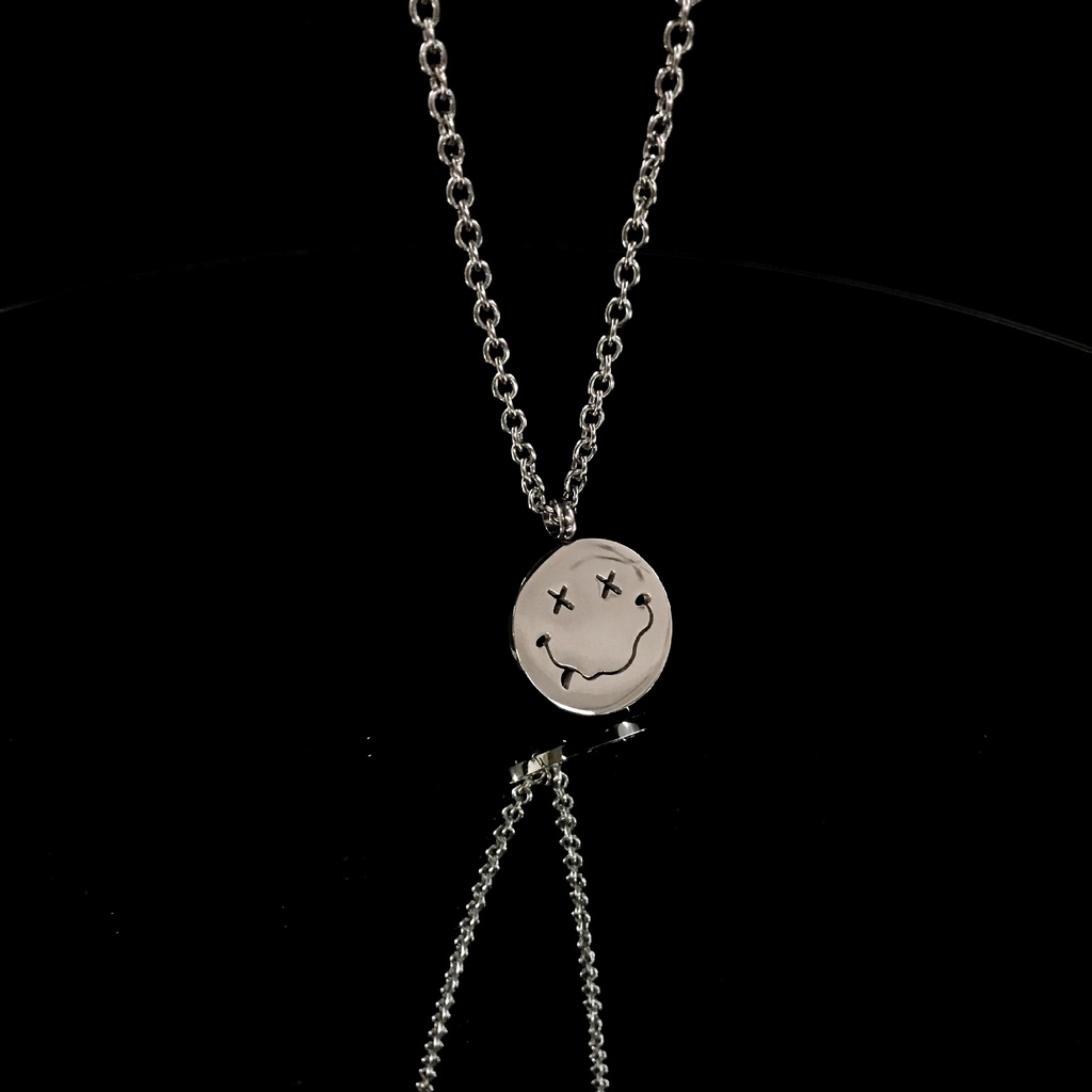 Kalung Smiley Face Aksesoris Kepribadian Tren Fashion Hip Hop Harajuku Simple