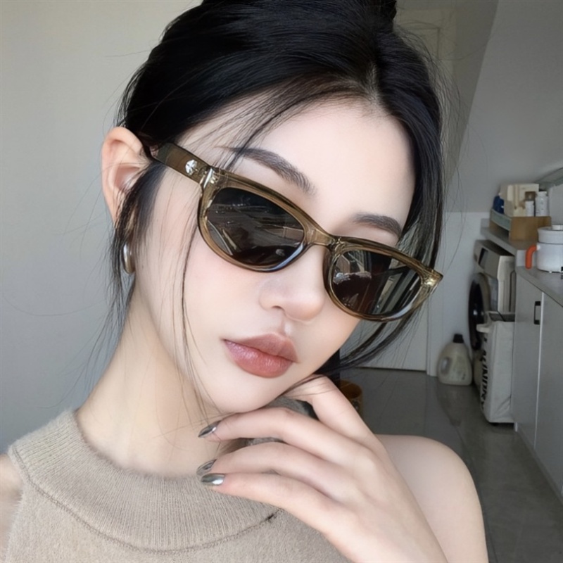 (YUZHU) Kacamata Cosmic Nebula Desain Gaya Baru Rasa Premium Hot Girl Anti UV Sunglasses