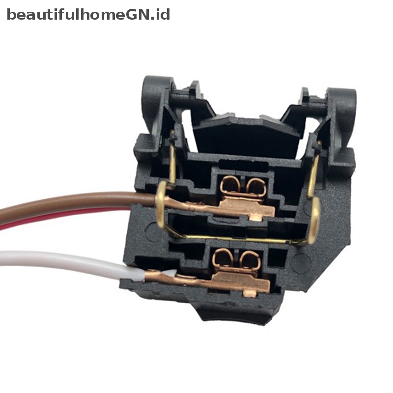 {Cantik} Black Car H7 Low Beam Lamp Headlight Bulb Holder Adapter Harness Cocok Untuk Fokus2 MK2 Fokus3 MK3~