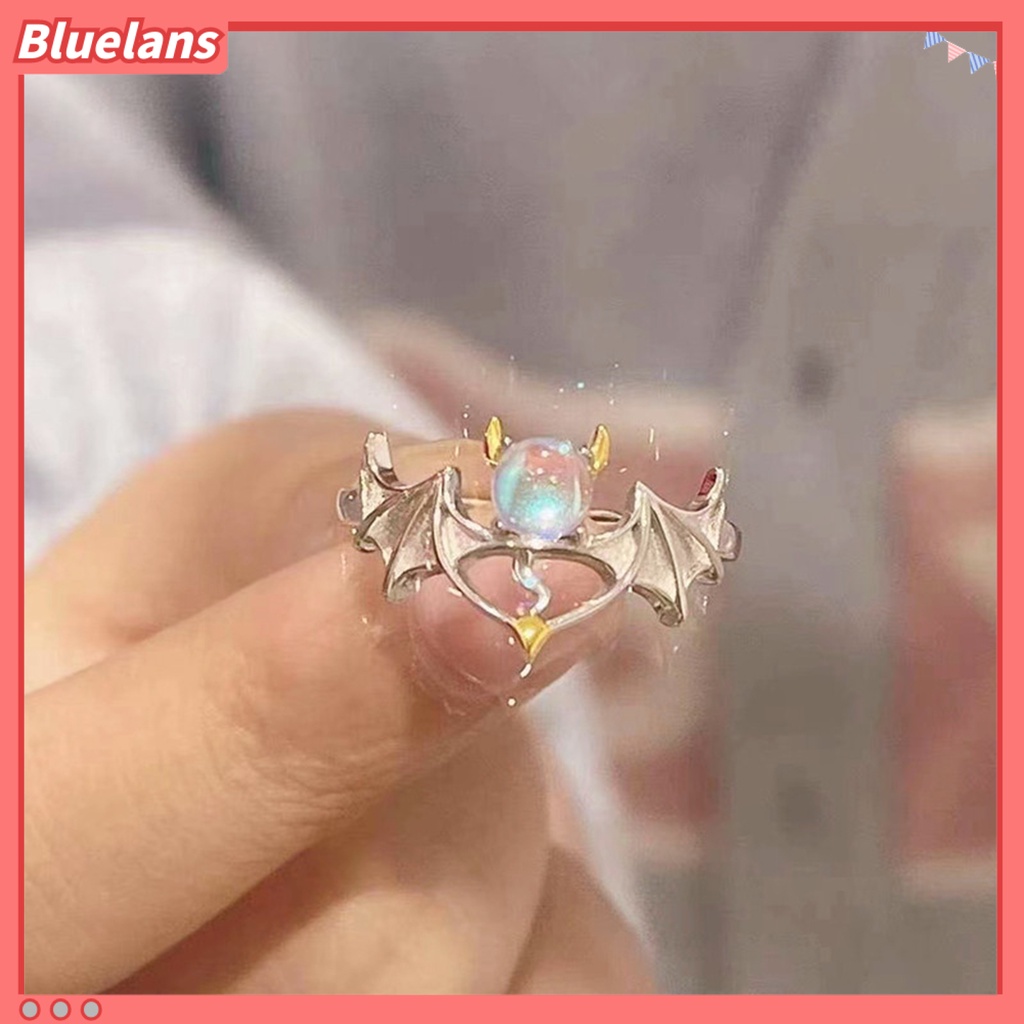 [BLS] Wanita Cincin Romantis Bersinar Faux Moonstone Desain Pembukaan Yang Dapat Disesuaikan Hadiah Hias Sayap Malaikat Setan Jari Cincin Perhiasan Pesta Untuk Kekasih