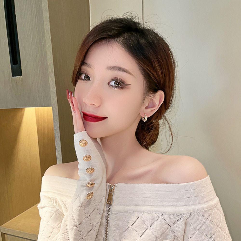 Lily Anting Mutiara Charm Fashion Ear Stud Pernikahan Untuk Wanita