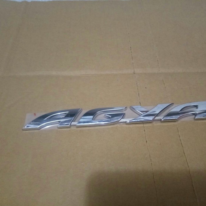 emblem ORIGINAL TOYOTA AGYA