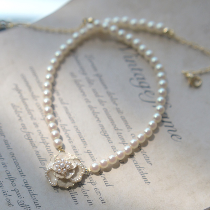 Papaozhu Elegan Putih Camelliae Pendant Pearl Beads Kalung Untuk Wanita Perempuan Vintage Bunga Mutiara Rantai Tulang Selangka Chic Aksesoris Leher Pernikahan Makan Malam