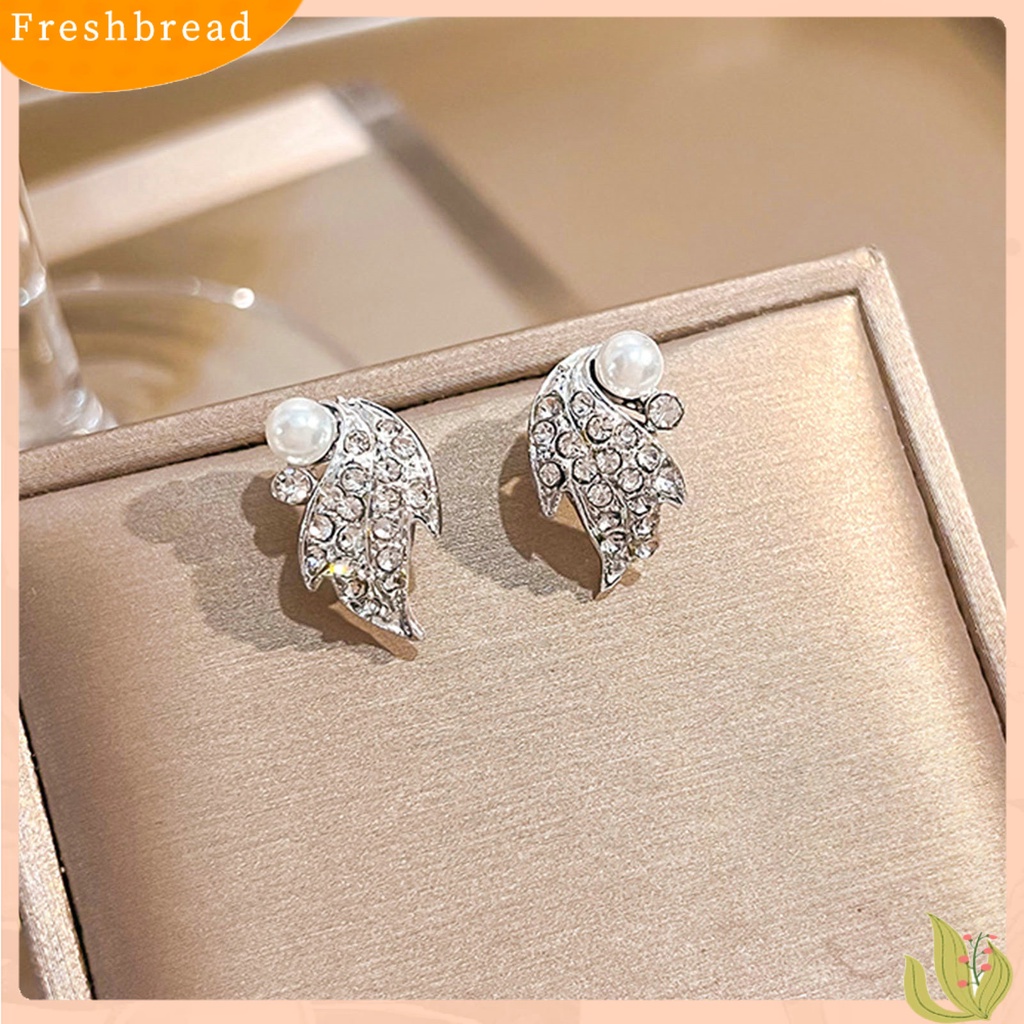 &lt; Freshbread &gt; 1pasang Ear Studs Geometric Shiny Full Rhinestones Sparkling Electroplating Hias Hadiah Wanita Maple Leaf Stud Earrings Musim Gugur Perhiasan Aksesori Busana
