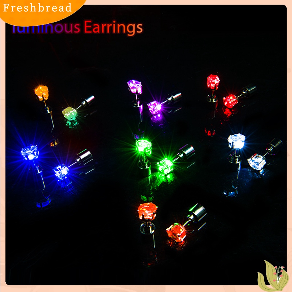 &lt; Freshbread &gt; 1Pc Ear Stud Flashing Eye-catching Transparansi Tinggi Buatan Tangan Kristal Imitasi Hias Portable LED Wanita Stud Earring Aksesoris Wanita