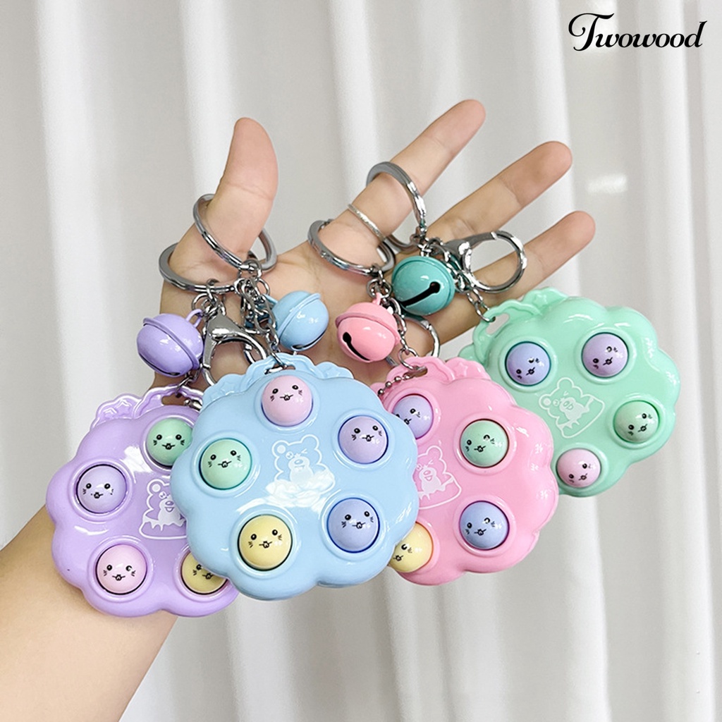 Twowood Whack-a-mole Gantungan Kunci Indah Nostalgia Kartun Liontin Dengan Bell Menghilangkan Bosan Gelisah Mainan Mini Portabel Konsol Game Gantungan Kunci Hadiah Natal