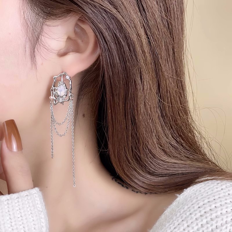 Yeezii Anting Tusuk Zirkon Pink Individu Silver Rumbai Earings Untuk Perhiasan Aksesoris Wanita