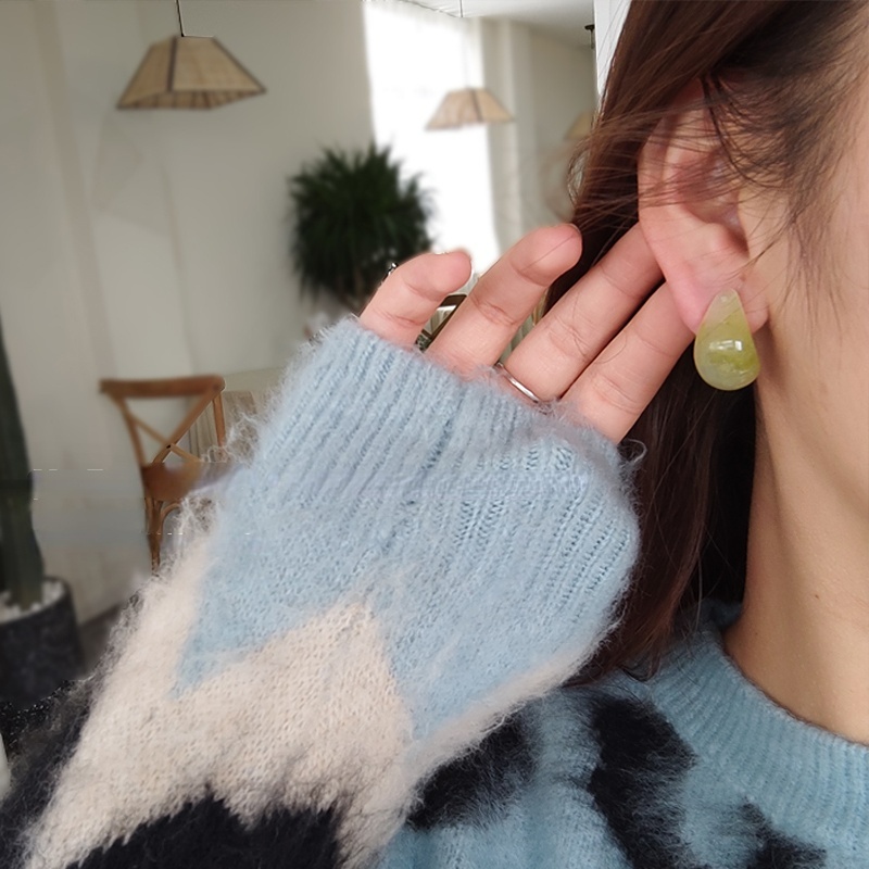 Gaya Dingin Kepribadian Temperamen Akrilik Anting Berbentuk Drop Korea Niche Resin Ear Studs