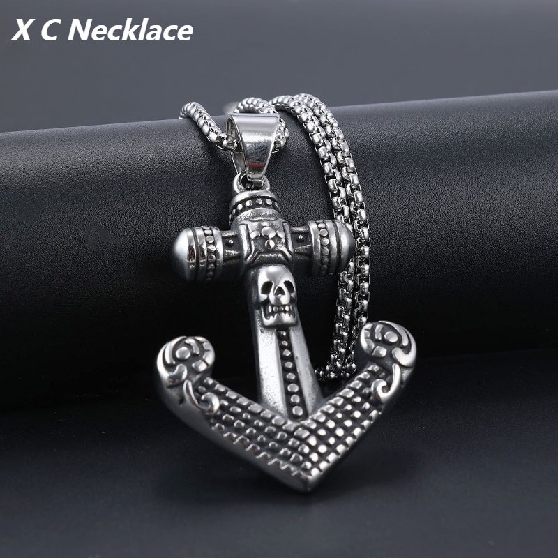 [X C Kalung] Baru Silvery Retro Tengkorak Kepala Perahu Jangkar Liontin Liontin Punk Hip Hop Stainless Steel Kalung Hadiah Pesta Ulang Tahun Untuk Pria Dan Wanita