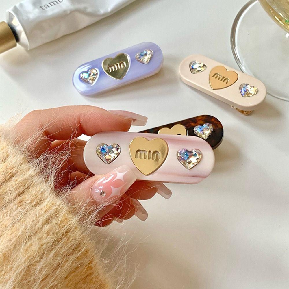 Mxbeauty Gadis Klip Rambut Halus Indah Temperamen Jantung Asetat Berlian Imitasi Aksesori Rambut Klip Samping Wanita Jepit