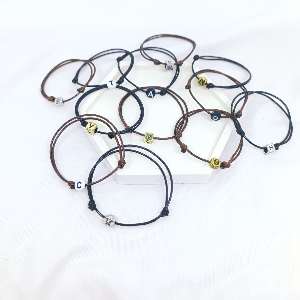 SELVIX SHOP [GELANG TALI HITAM INISIAL KOTAK SILVER] GELANG INISIAL HURUF DADU TALI KOREA ANTI AIR /
