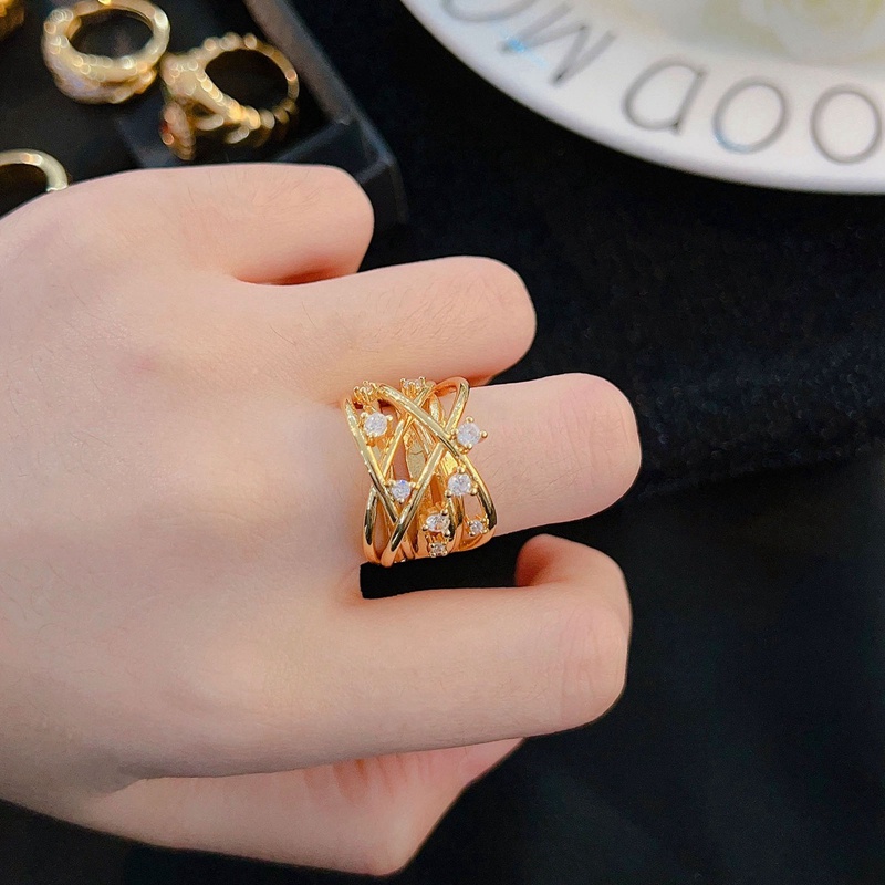 Perhiasan Desain Vintage Medieval Cincin Berwarna Mengkilap Gaya Perancis Retro Cincin Cocktail Perjamuan Lapis Emas Untuk Wanita