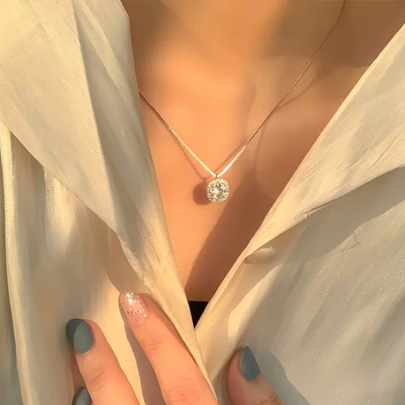 Papaozhu Fined Sparkling Zircon Square Pendant Gold Kalung Untuk Wanita Perempuan Chic Bersinar Kristal Geometris Rantai Tulang Selangka Temperamen Aksesoris Leher