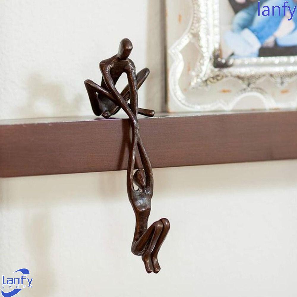 Lanfy Patung Figure Kreatif Minimalis Tahan Lama Pernikahan Menari Pasangan Dekorasi Rak Ruang Tamu Man Lifting Woman Indoor Art Statue