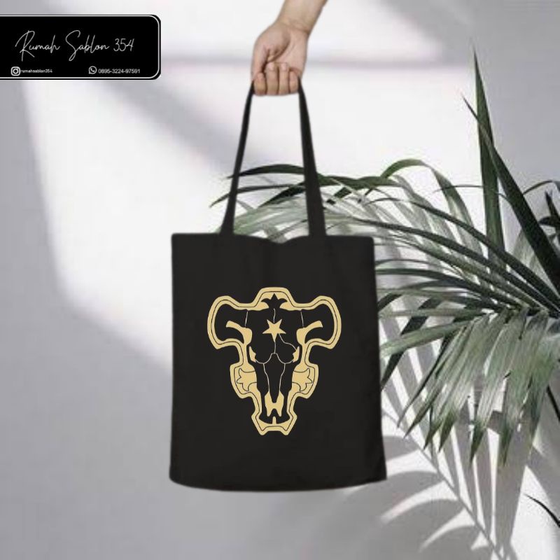 TOTE BAG BLACK CLOVER / TOTEBAG RESLETING  ANIME HITAM / TOTEBAG ANIME / TAS JINJING / TOTEBAG CANVA