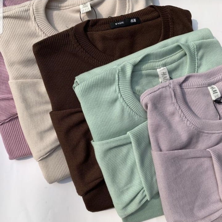 KAOS RIB / KAOS RIB PREMIUM / KAOS LENGAN PANJANG / KAOS CANTIK / KAOS RIB WANITA/ KAOS RIB HALUS/ K