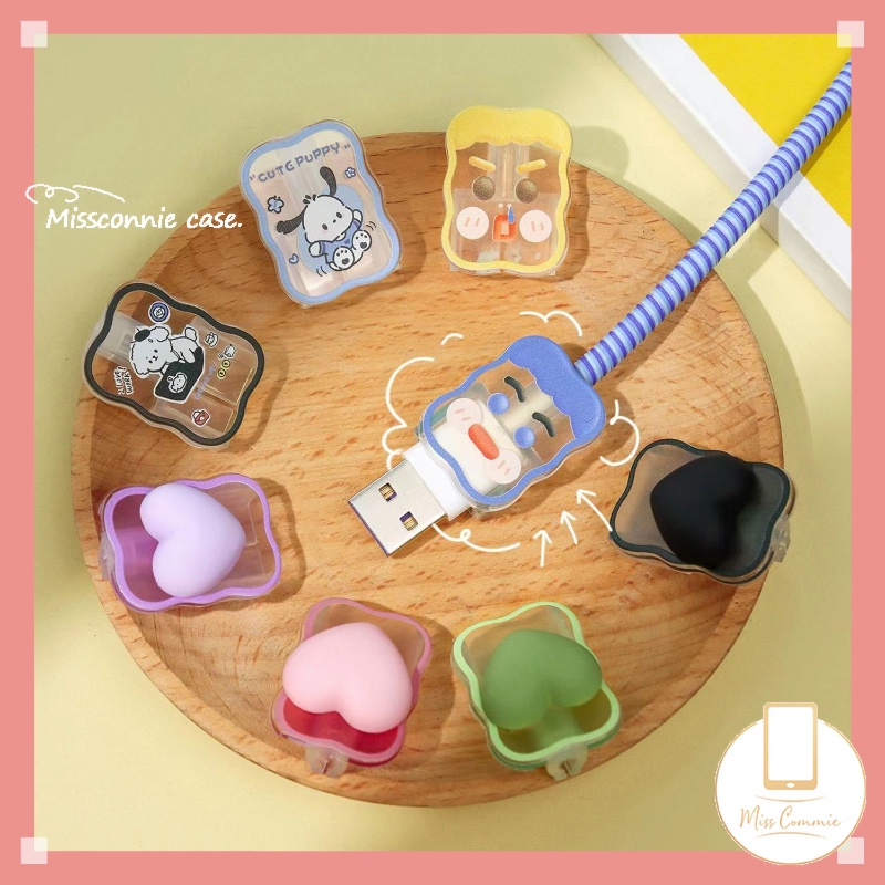 Set Lengan Kabel Data Tepi Bergelombang 5in1 Kompatibel Untuk Apple 18/20W Adaptor Charger Kartun Toy Story Strawberry Bear Macaron Permen Warna 3D Ikatan Simpul Cinta Hati Penutup Kabel Jalur USB