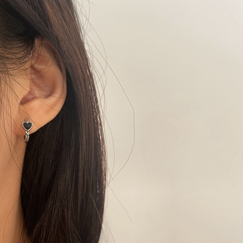 Gaya Korea Bentuk Hati Klip Telinga Stud Wanita Perak Perhiasan Fashion Perak Baja Titanium Hoop Earrings