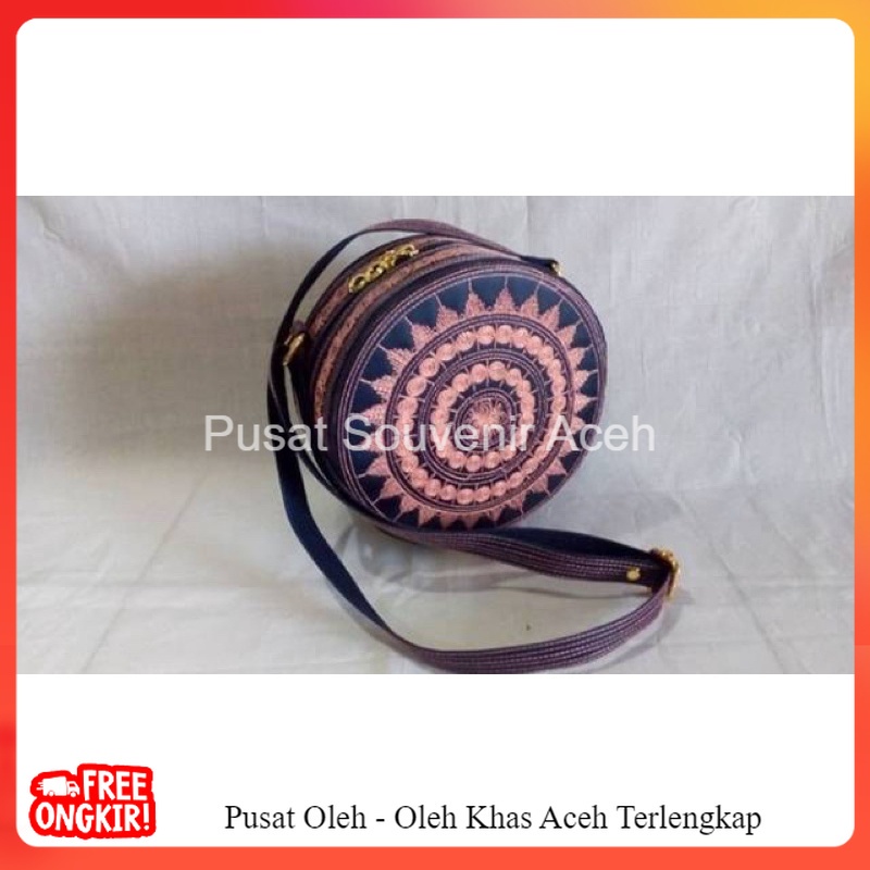 tas selempang cewek rotan bordir khas aceh ukuran sedang