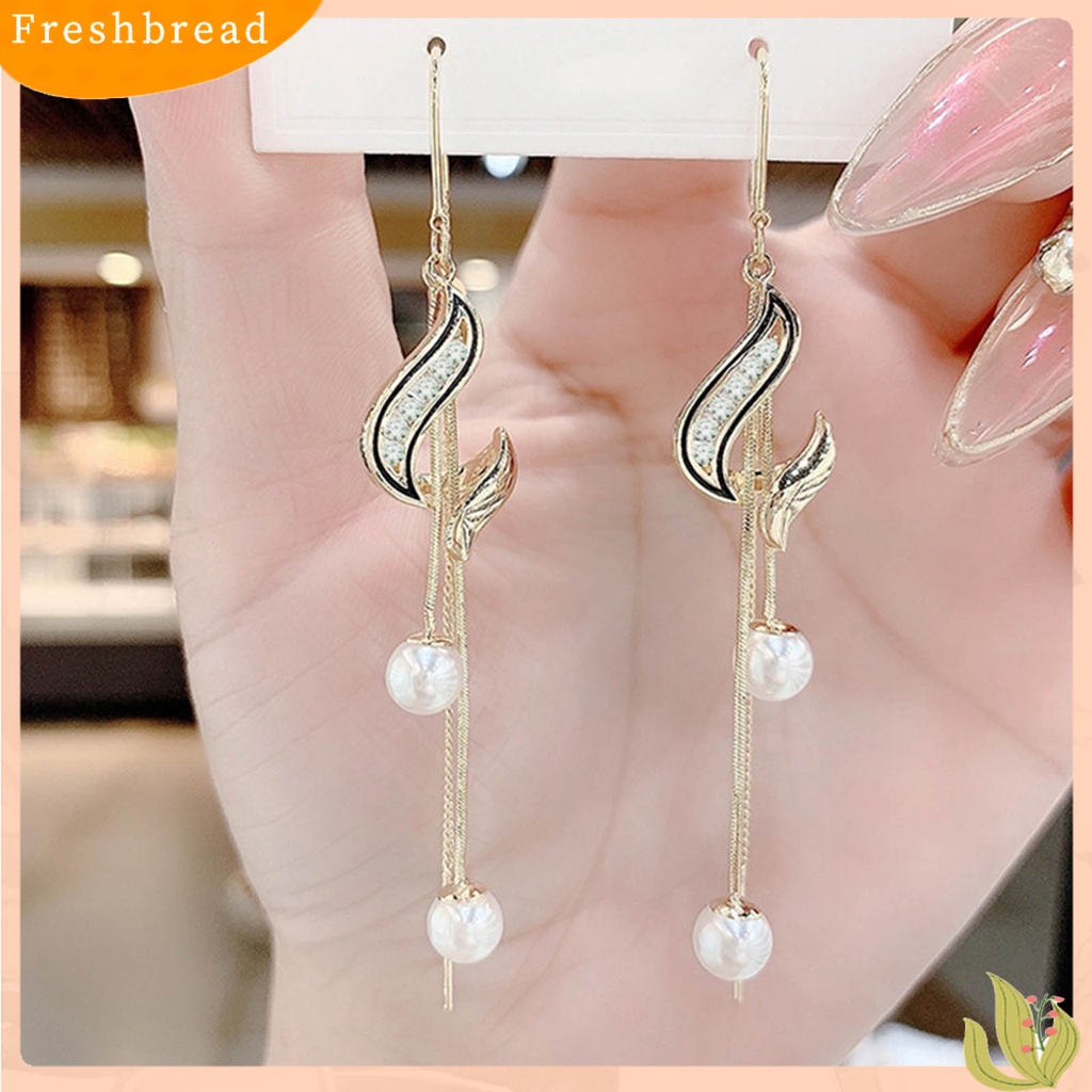 &lt; Freshbread &gt; 1pasang Anting Drop Perhiasan Mutiara Imitasi Panjang Gaya Korea Temperamen Anting Garis Telinga Untuk Perjamuan