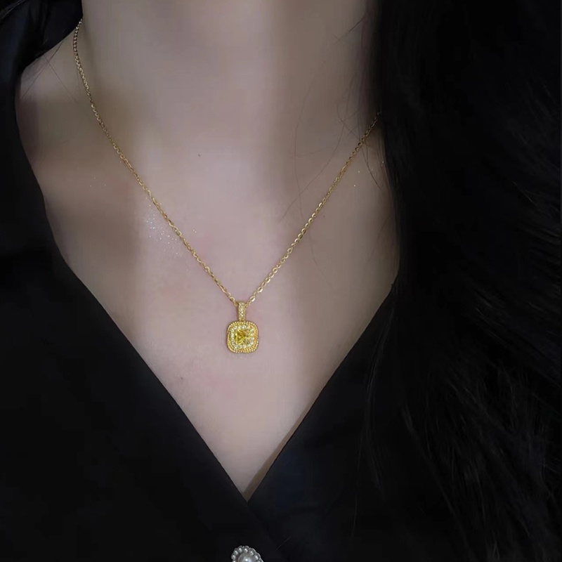 Kalung Titanium Wanita Emas 18K Gula Kubus glitter diamond Batu Permata Kuning