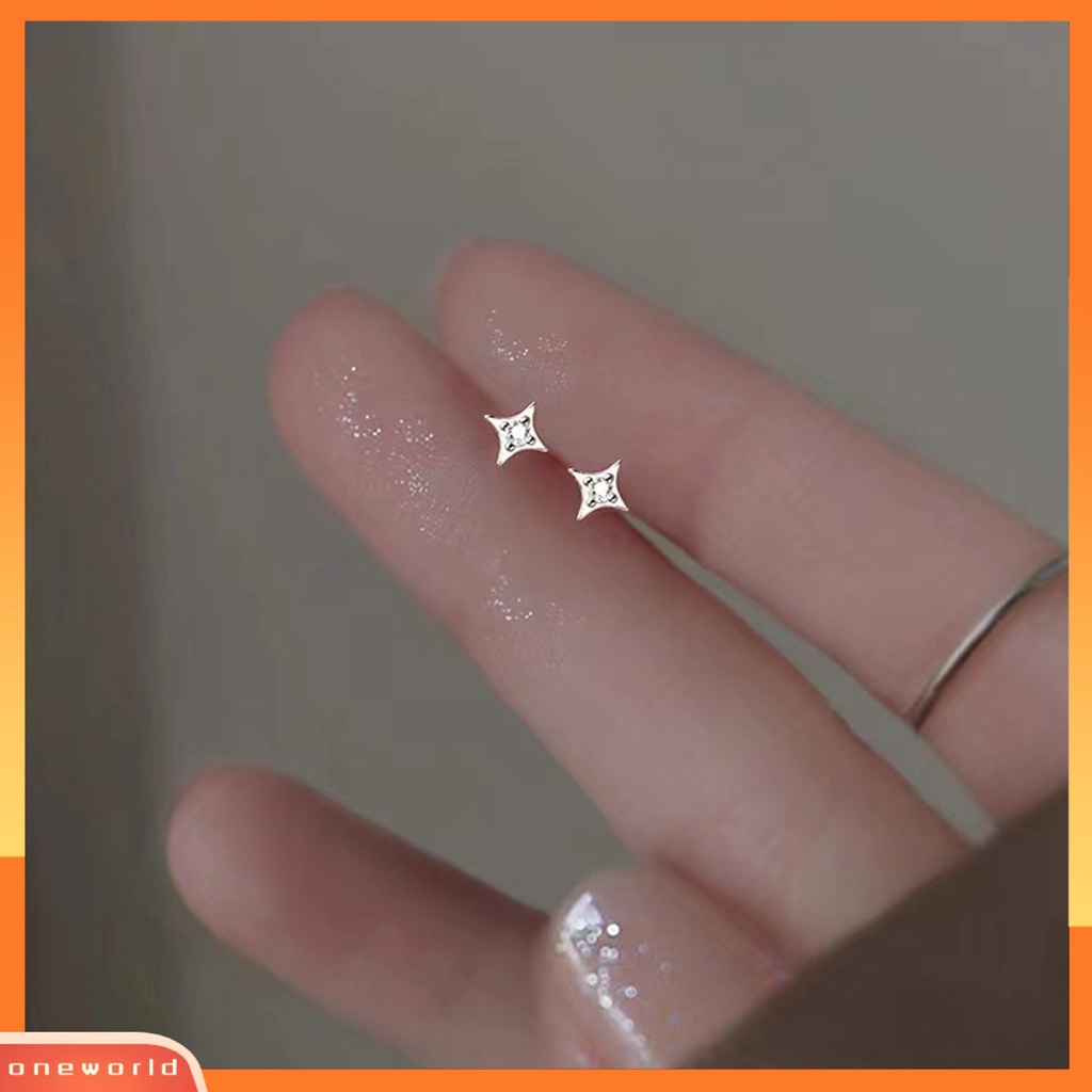 [OWR] 1pasang Wanita Ear Studs Bentuk Pentagram Pengerjaan Halus Semua Pertandingan Shiny Gaya Sederhana Canggih Petite Star Earrings Aksesoris Populer