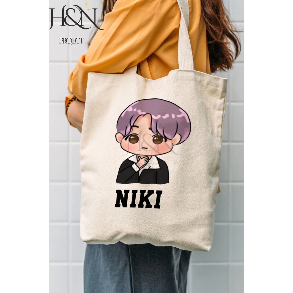 TOTE BAG Kanvas Motif Character Chibi Lucu Enhypen Sughoon Heeseung Suno Jay Jake Jungwon Niki H&N B