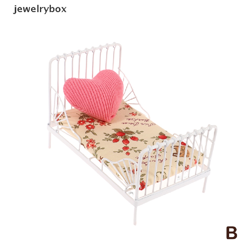 [jewelrybox] 1set 1: 12rumah Boneka Miniatur Besi Eropa Tempat Tidur Cradle Bed Dengan Kasur Bantal Hiasan Gantung Furniture Dekorasi Kamar Tidur Mainan Butik