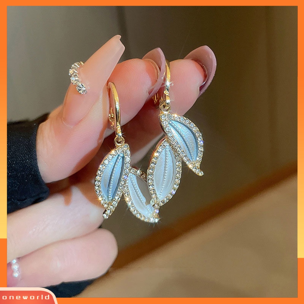 [EONE] 1pasang Anting Menjuntai Gaya Retro Elegan Temperamen Hadiah Berkilau Berlian Imitasi Daun Biru Wanita Drop Earrings Perhiasan Aksesoris