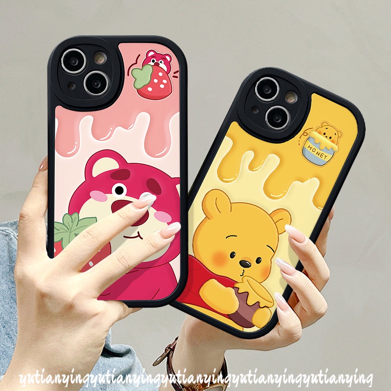 IPHONE Fashion Strawberry Bear Lovely Winnie The Pooh Couple Case Kompatibel Untuk Iphone11 14 12 13 Pro Max XS X XR Max 7 6s Plus8 6 Plus SE 2020 Kartun Manyo Lembut Shockporoof Cover