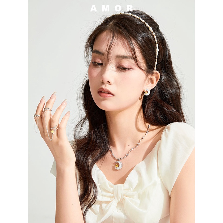 Kalung Choker Bulan Shell Cewek