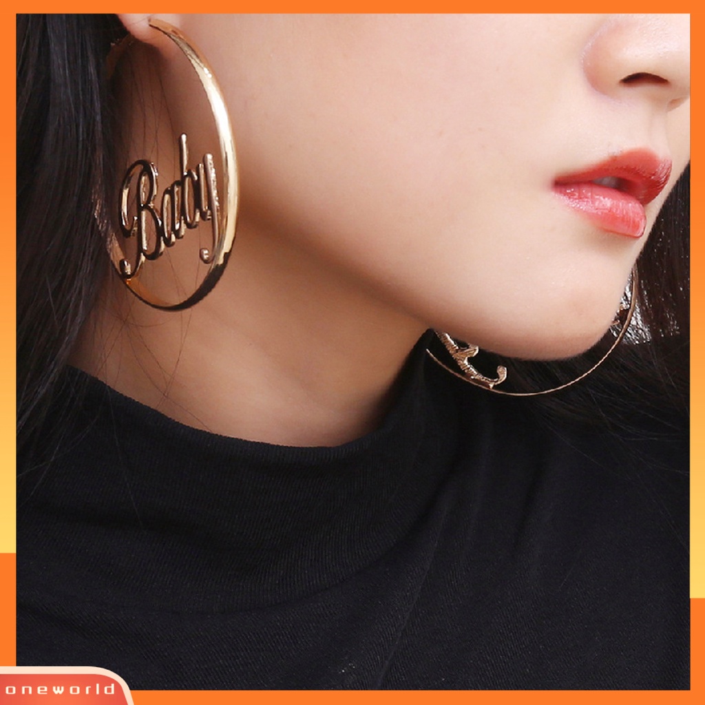 [ONE] 1pasang Anting Hoop Desain Huruf Berlebihan Anti-tarnish Perhiasan Pernikahan Alloy Besar Halus Wanita Anting Lingkaran Bulat Loop Earrings