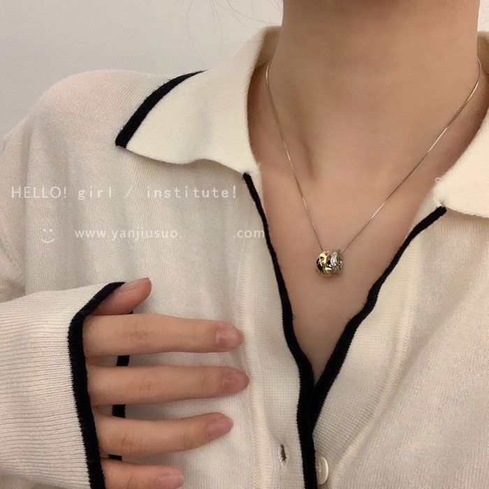 Korea Korea Warna Kontras Kalung Cincin Kecil Cahaya Mewah Desain Niche High-End Rantai Klavikula Perak Gaya Baru Wanita Sweater Rantai