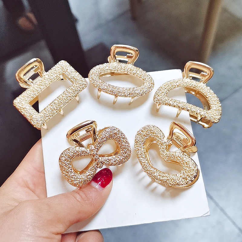 HZ  Jepit Rambut Korea Wanita Bahan Alloy Logam Warna Emas Gold Hair Claw Clip Girl Women Fashion Hairpin Import