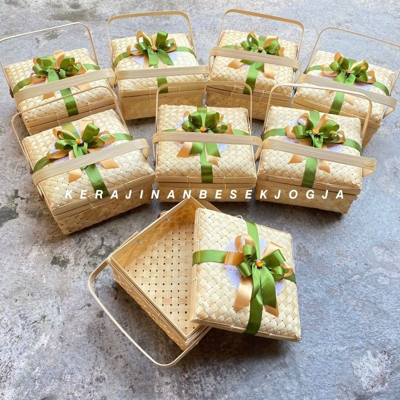 

bambu anyaman SOKASE JINJING 22X22 BLICING PITA / sokase bambu sokase pita kotak bambu kotak makanan besek makanan