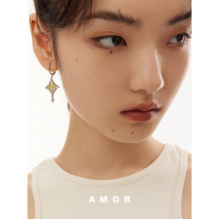 Anting Bintang Cahaya Kepribadian Ear Studs Desain Niche Anting Fashion Perempuan