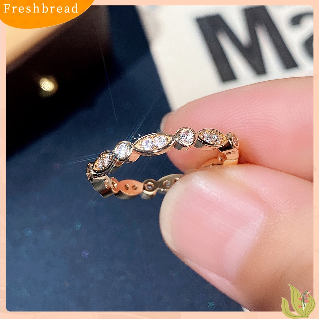 < Freshbread > Pengerjaan Halus Kilau Terang Cincin Jari Tembaga Bersinar Berlian Imitasi Berbentuk Pir Wanita Cincin Perhiasan Aksesoris