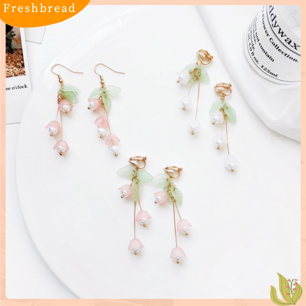 &lt; Freshbread &gt; 1pasang Menjuntai Anting Mori Desain Eye-catching Hias Aestheticisme All-match Perhiasan Hadiah Mutiara Imitasi Dekorasi Lili Valley Bunga Drop Earrings Ear Clip