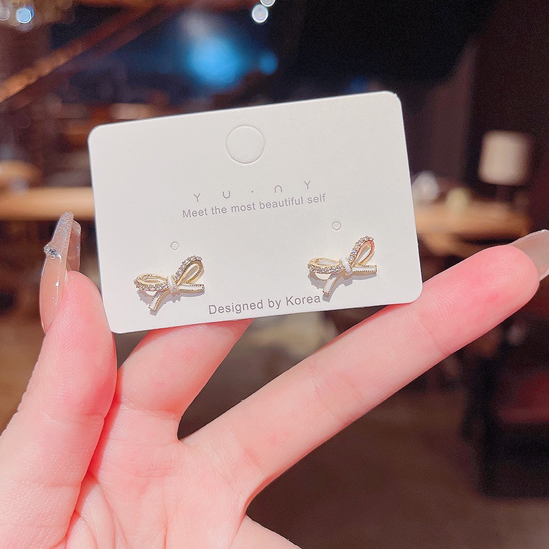 Anting S925 silver needle Bentuk Pita Aksen Berlian Imitasi Untuk Wanita