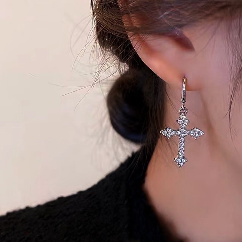 [Unggulan] Salib Menjuntai Anting-Anting Untuk Wanita Cross Drop Pendant Hoop Kristal Pesona Drop Menjuntai Anting-Anting Fashion Punk Perhiasan Dainty Pendant Earrings Aksesoris