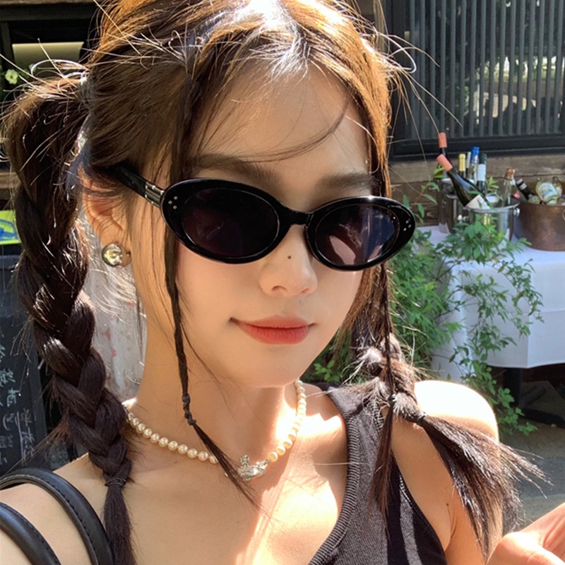 (YUZHU) Rempah Gadis Cat Eye Meter Studs Y2K Kacamata Hitam Untuk Wanita Korea Fashion Oval Vintage Kerai Sunglasses