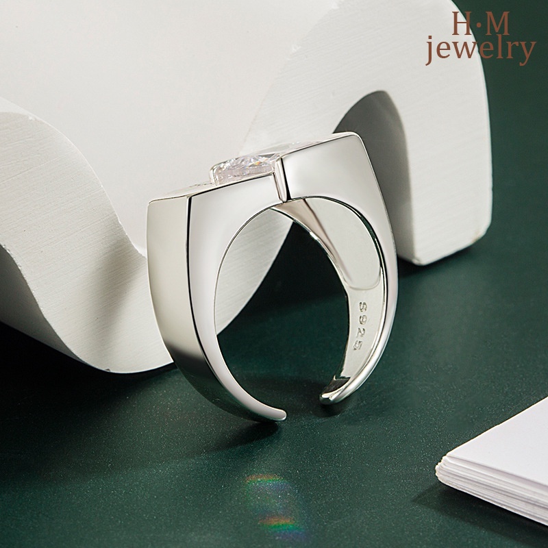 S925 Perak Retro Bermutu Tinggi Cahaya Mewah Super Flash Beruntung Huruf Cincin