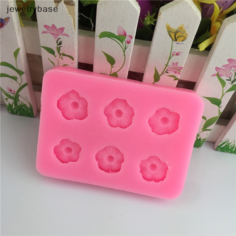 [jewelrybase] 1pc Enam Lubang Bunga Kecil Daisy Blossom Cetakan Silikon DIY Dessert Baking Mold Butik