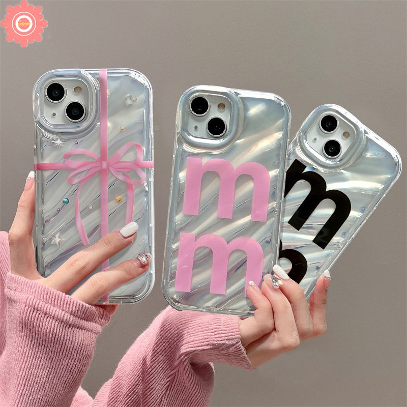 Casing Kerut Stereo Simple Huruf M 3D Kompatibel Untuk IPhone 7Plus XR 11 13 12 14 Pro MAX X XS Max7 8 6 6S Plus Se2020Pita Pink Busur Soft Cover Dengan Stiker Hati Berlian